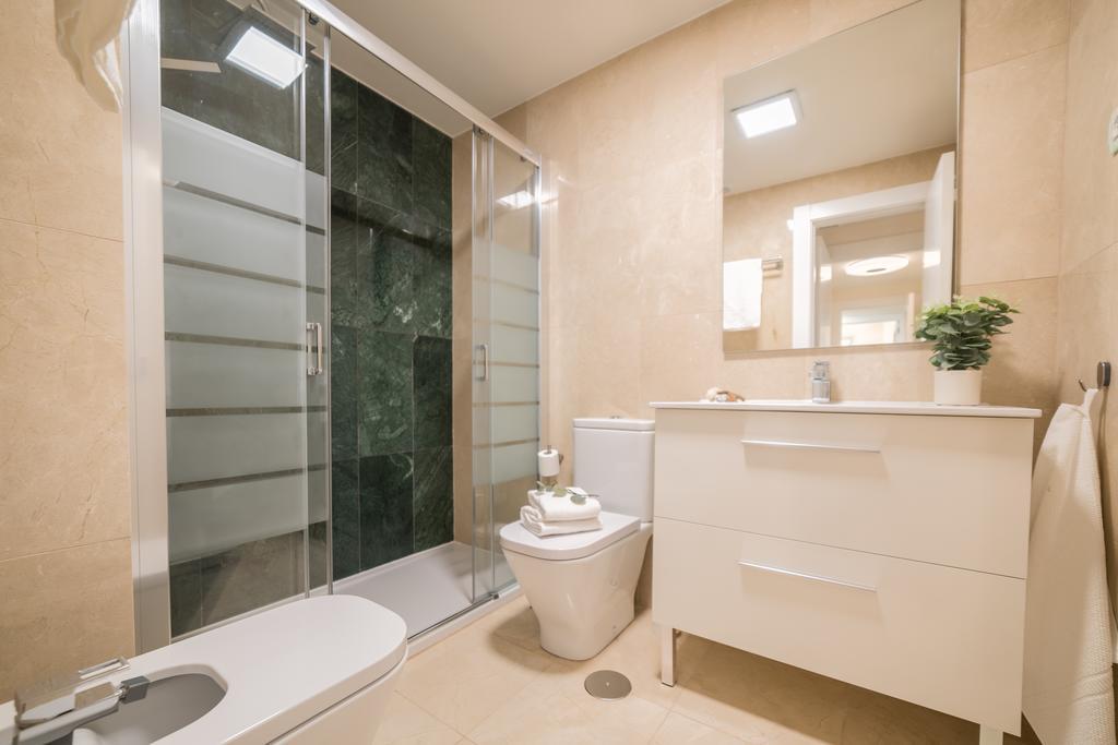 La Serna Premium Center Málaga Szoba fotó